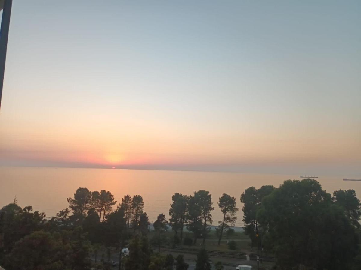 Mimino Aparthotel Батуми Екстериор снимка