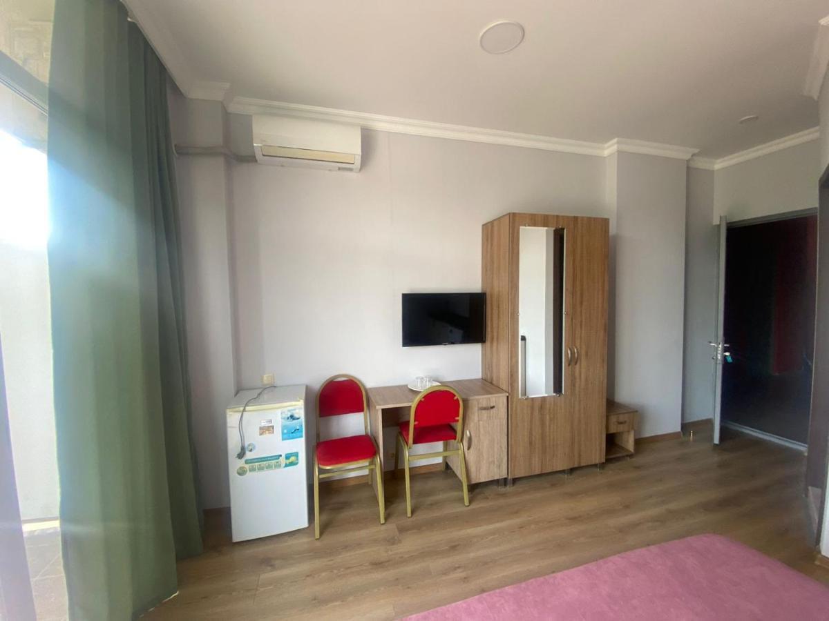 Mimino Aparthotel Батуми Екстериор снимка